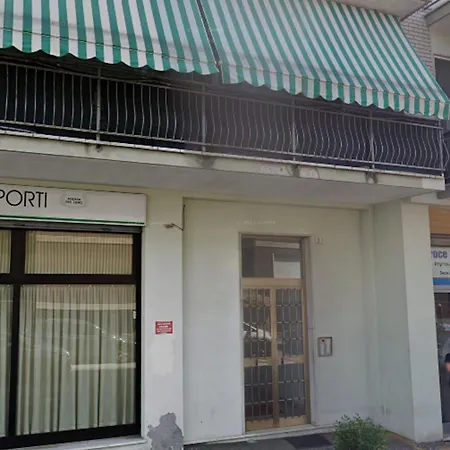 Deluxe Fronte Ospedale Legnago
